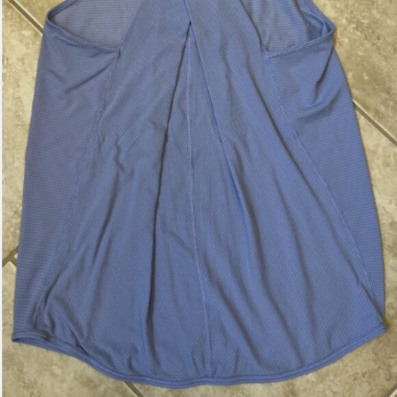 Lululemon Essential Tank Pleated Racerback Women's Size 8 Light Blue Sleeveless - Picture 7 of 10